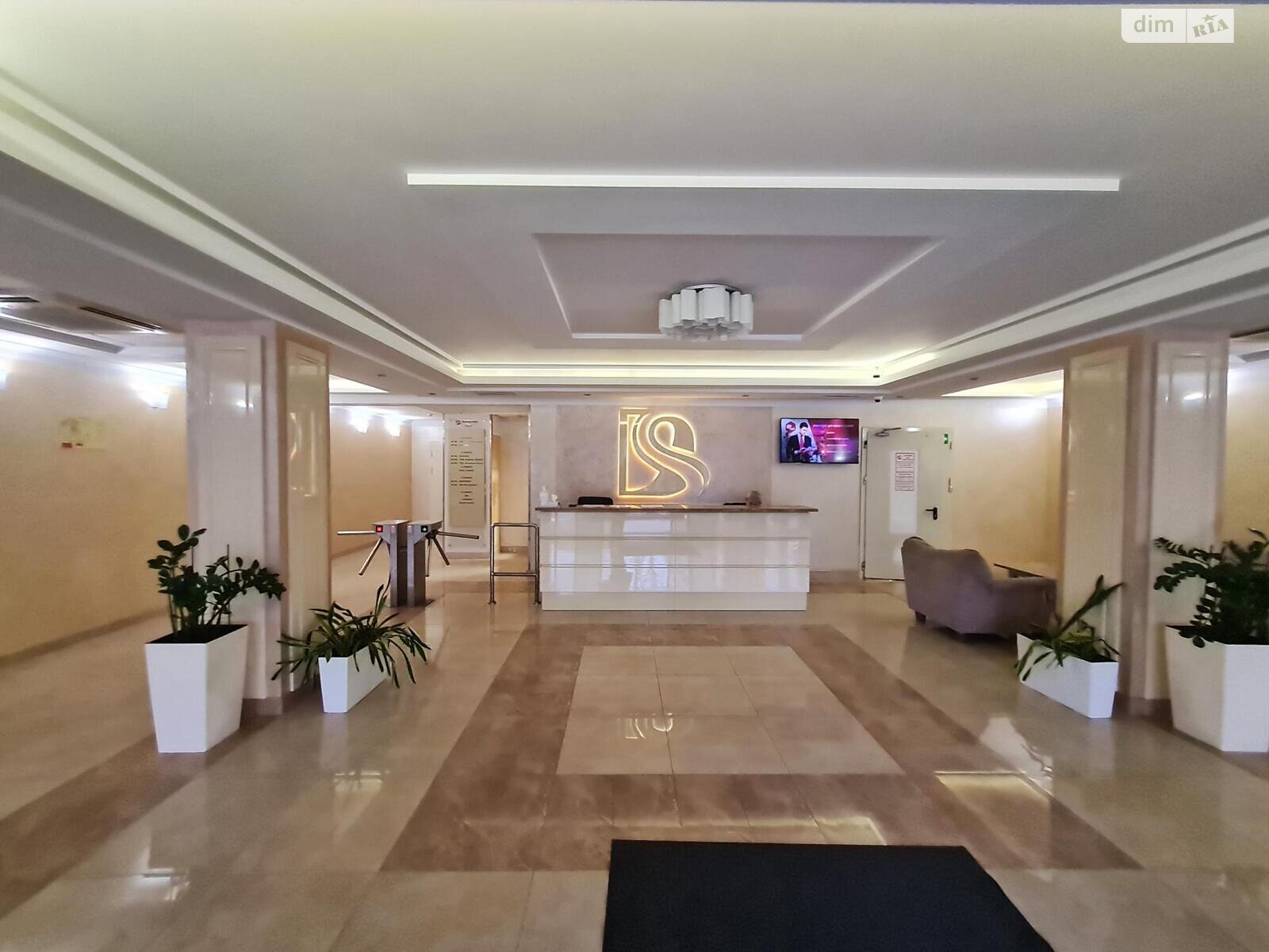 Аренда офисного помещения в Киеве, Валерия Лобановского (Краснозвёздный) проспект 119, помещений - 4, этаж - 2 фото 1 Аренда офисного помещения в Киеве, Валерия Лобановского (Краснозвёздный) проспект 119, помещений - 4, этаж - 2 фото 1