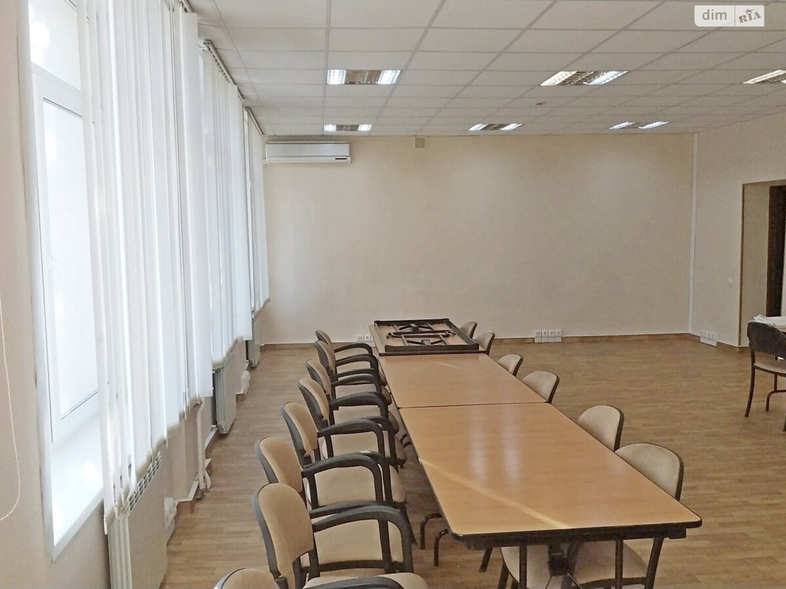 Аренда офисного помещения в Киеве, Мартовская улица, помещений - 2, этаж - 2 фото 1