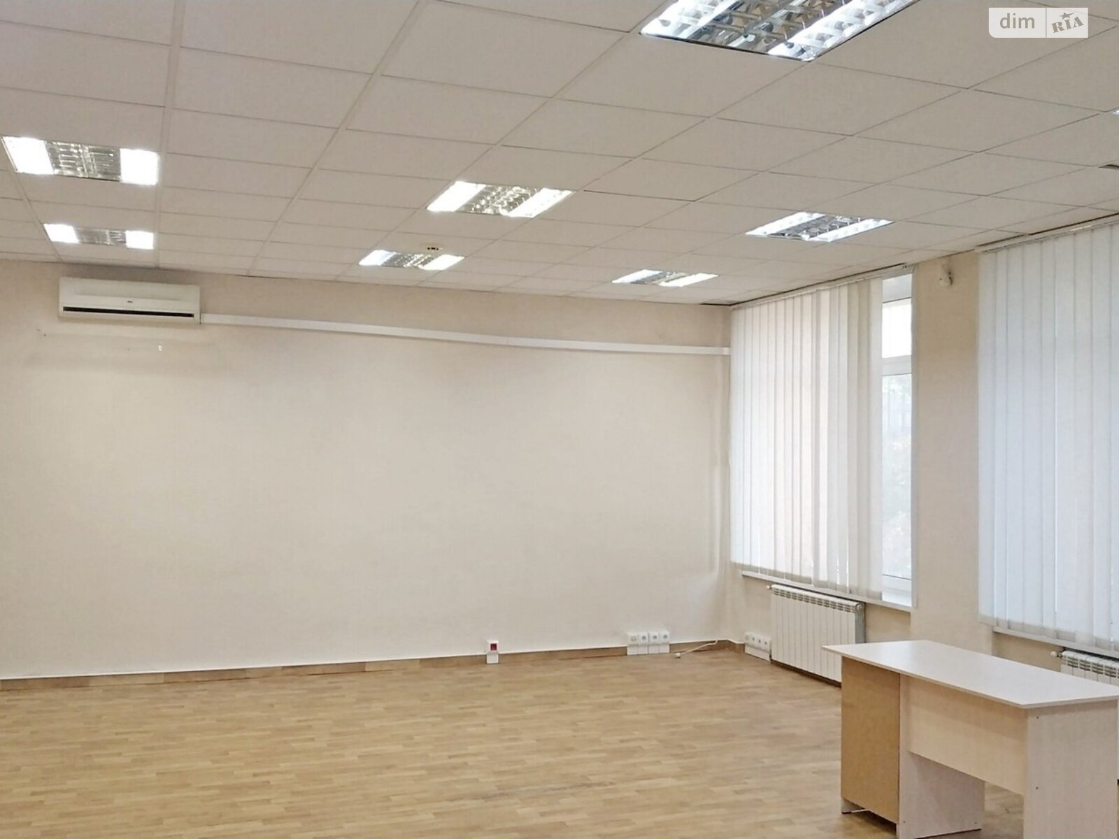 Оренда офісного приміщення в Києві, Березнева вулиця, приміщень - 1, поверх - 3 фото 1 Оренда офісного приміщення в Києві, Березнева вулиця, приміщень - 1, поверх - 3 фото 1