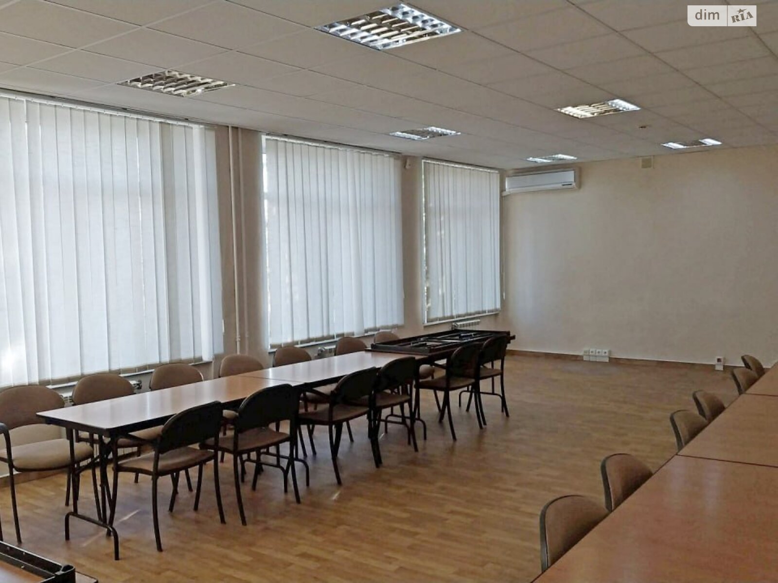 Оренда офісного приміщення в Києві, Березнева вулиця, приміщень - 1, поверх - 2 фото 1 Оренда офісного приміщення в Києві, Березнева вулиця, приміщень - 1, поверх - 2 фото 1