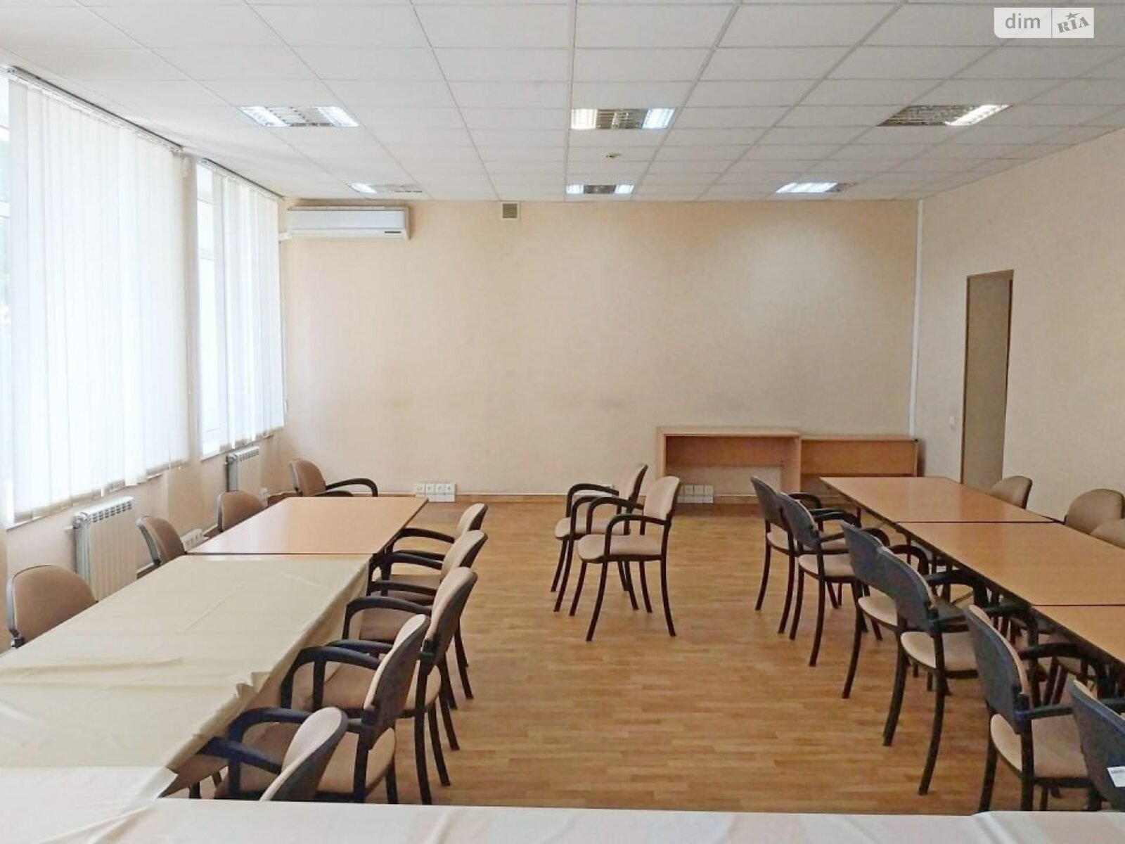 Оренда офісного приміщення в Києві, Березнева вулиця, приміщень - 1, поверх - 2 фото 1 Оренда офісного приміщення в Києві, Березнева вулиця, приміщень - 1, поверх - 2 фото 1