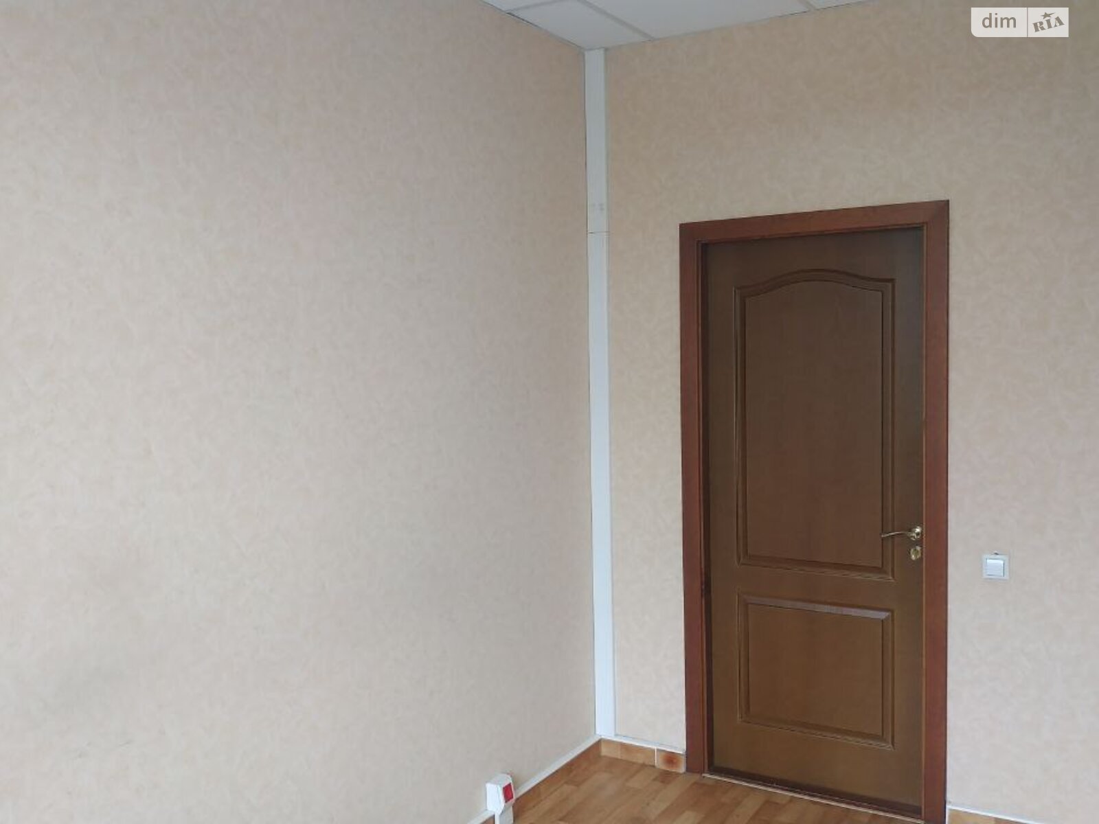 Оренда офісного приміщення в Києві, Березнева вулиця, приміщень - 1, поверх - 2 фото 1 Оренда офісного приміщення в Києві, Березнева вулиця, приміщень - 1, поверх - 2 фото 1