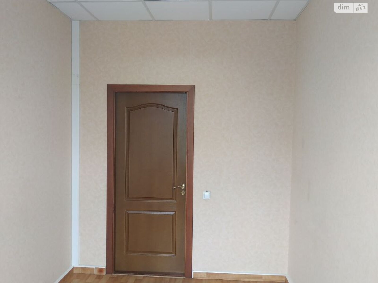 Оренда офісного приміщення в Києві, Березнева вулиця, приміщень - 1, поверх - 2 фото 1 Оренда офісного приміщення в Києві, Березнева вулиця, приміщень - 1, поверх - 2 фото 1