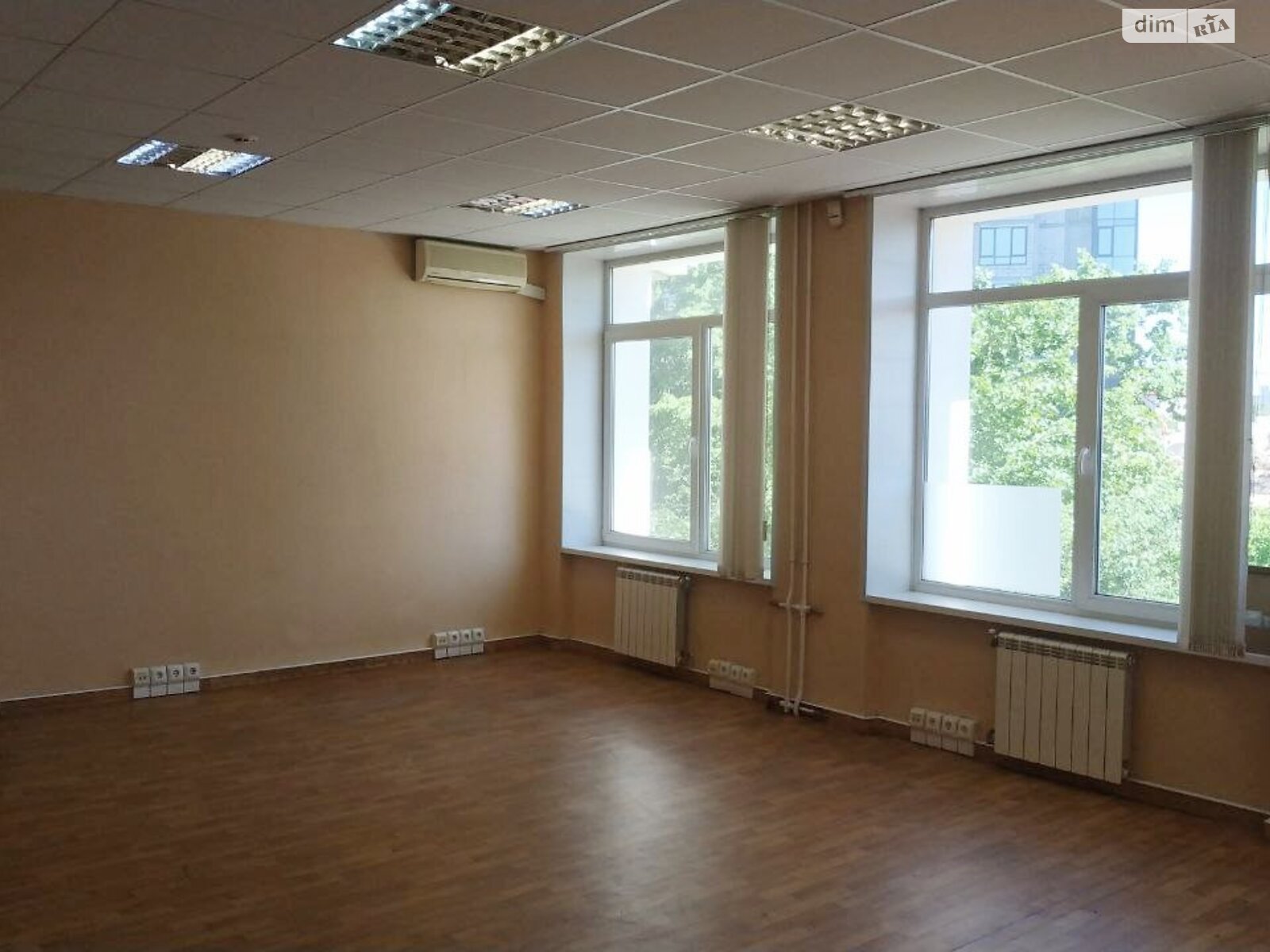 Оренда офісного приміщення в Києві, Березнева вулиця, приміщень - 2, поверх - 2 фото 1 Оренда офісного приміщення в Києві, Березнева вулиця, приміщень - 2, поверх - 2 фото 1