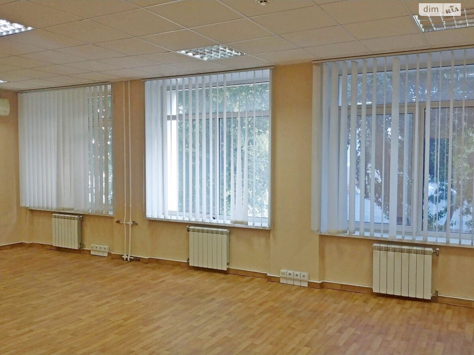 Оренда офісного приміщення в Києві, Березнева вулиця, приміщень - 3, поверх - 2 фото 1 Оренда офісного приміщення в Києві, Березнева вулиця, приміщень - 3, поверх - 2 фото 1