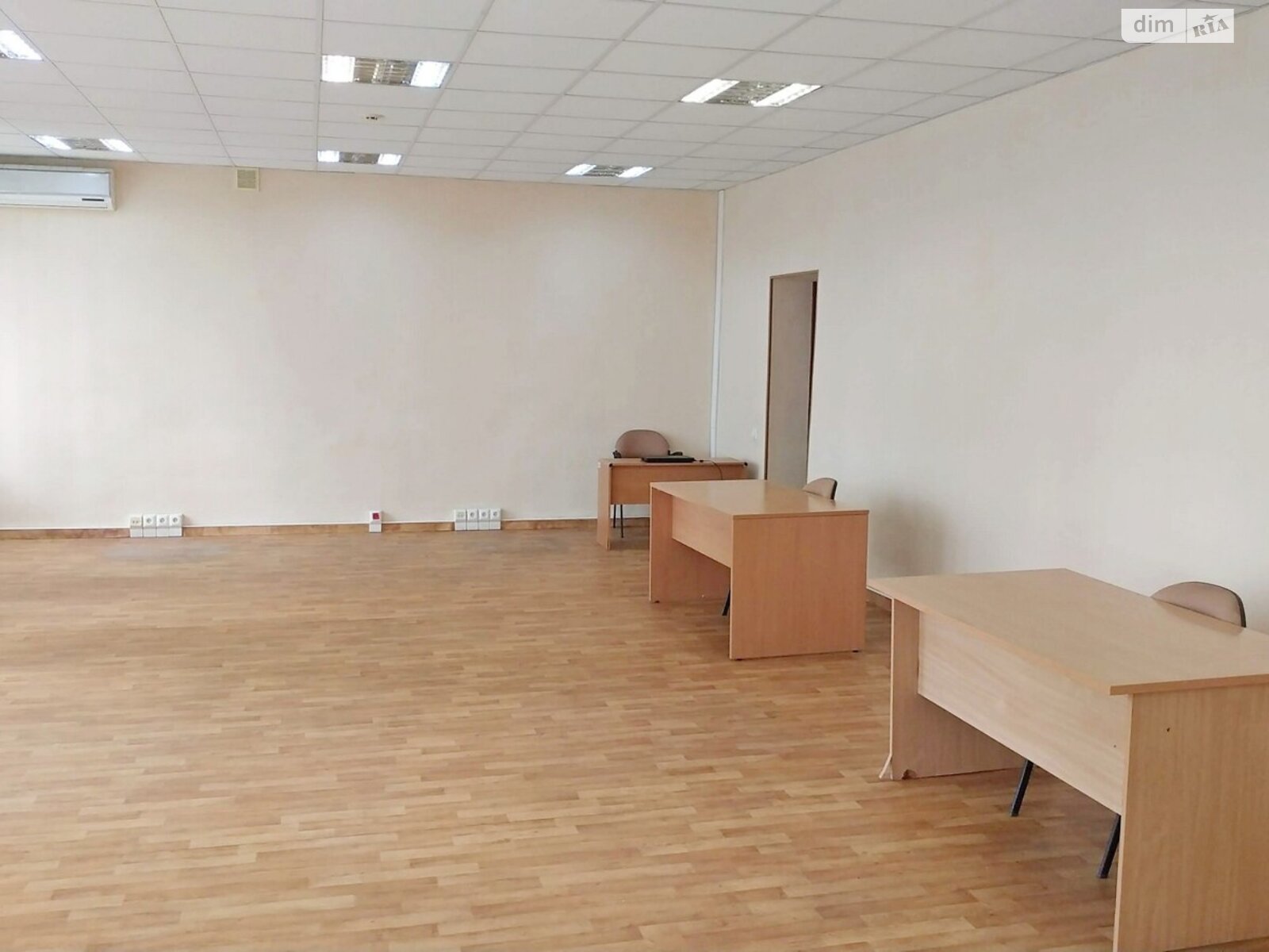 Оренда офісного приміщення в Києві, Березнева вулиця, приміщень - 1, поверх - 2 фото 1 Оренда офісного приміщення в Києві, Березнева вулиця, приміщень - 1, поверх - 2 фото 1