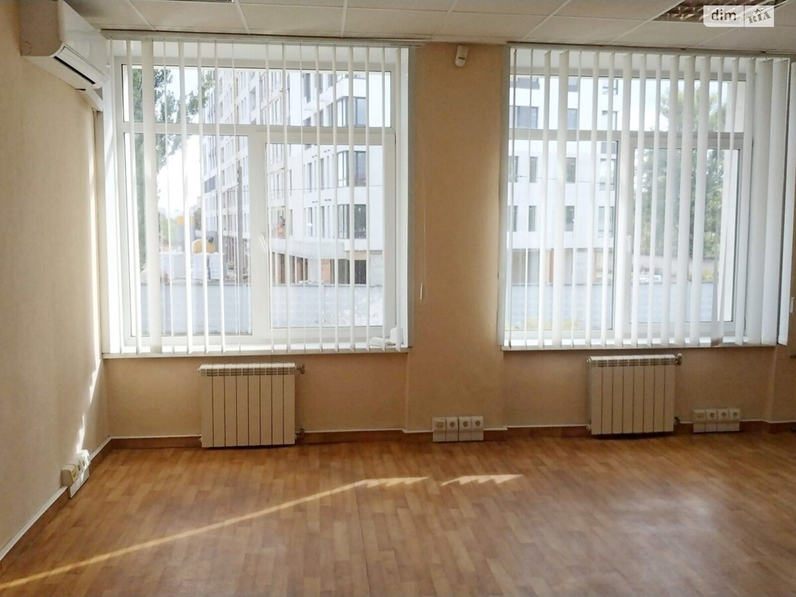 Оренда офісного приміщення в Києві, Березнева вулиця, приміщень - 1, поверх - 2 фото 1 Оренда офісного приміщення в Києві, Березнева вулиця, приміщень - 1, поверх - 2 фото 1