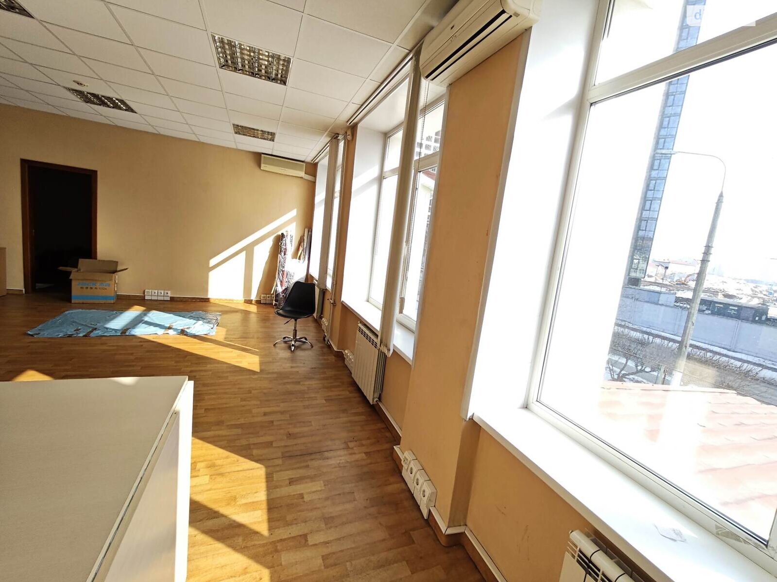 Оренда офісного приміщення в Києві, Березнева вулиця, приміщень - 2, поверх - 2 фото 1 Оренда офісного приміщення в Києві, Березнева вулиця, приміщень - 2, поверх - 2 фото 1