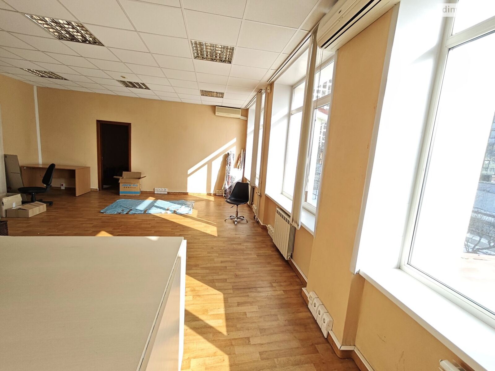 Оренда офісного приміщення в Києві, Березнева вулиця, приміщень - 2, поверх - 2 фото 1 Оренда офісного приміщення в Києві, Березнева вулиця, приміщень - 2, поверх - 2 фото 1
