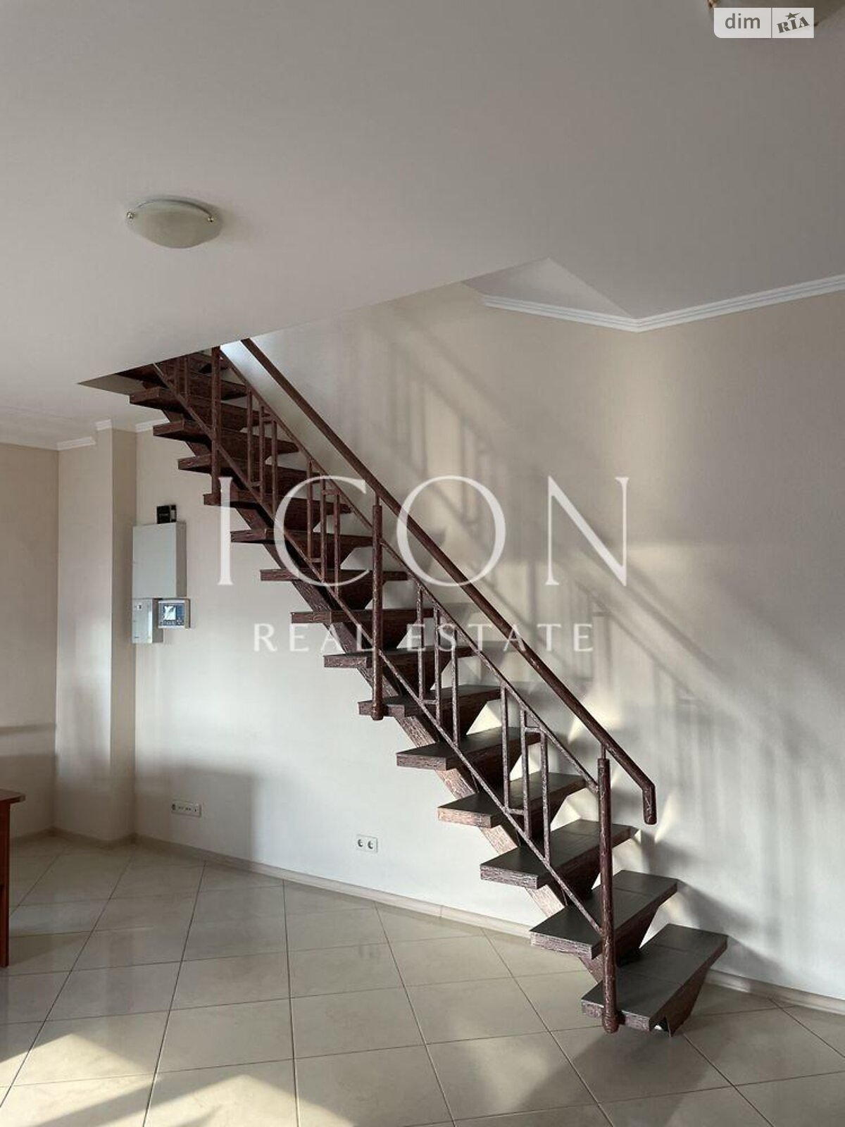 Аренда офисного помещения в Киеве, Павла Тычины проспект 18Б, помещений - 1, этаж - 25 фото 1 Аренда офисного помещения в Киеве, Павла Тычины проспект 18Б, помещений - 1, этаж - 25 фото 1