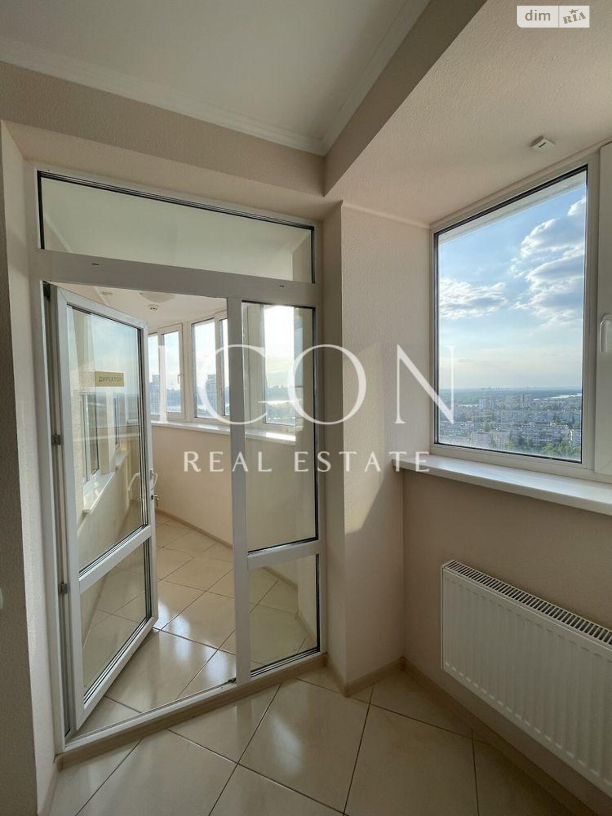 Аренда офисного помещения в Киеве, Павла Тычины проспект 18Б, помещений - 1, этаж - 25 фото 1 Аренда офисного помещения в Киеве, Павла Тычины проспект 18Б, помещений - 1, этаж - 25 фото 1