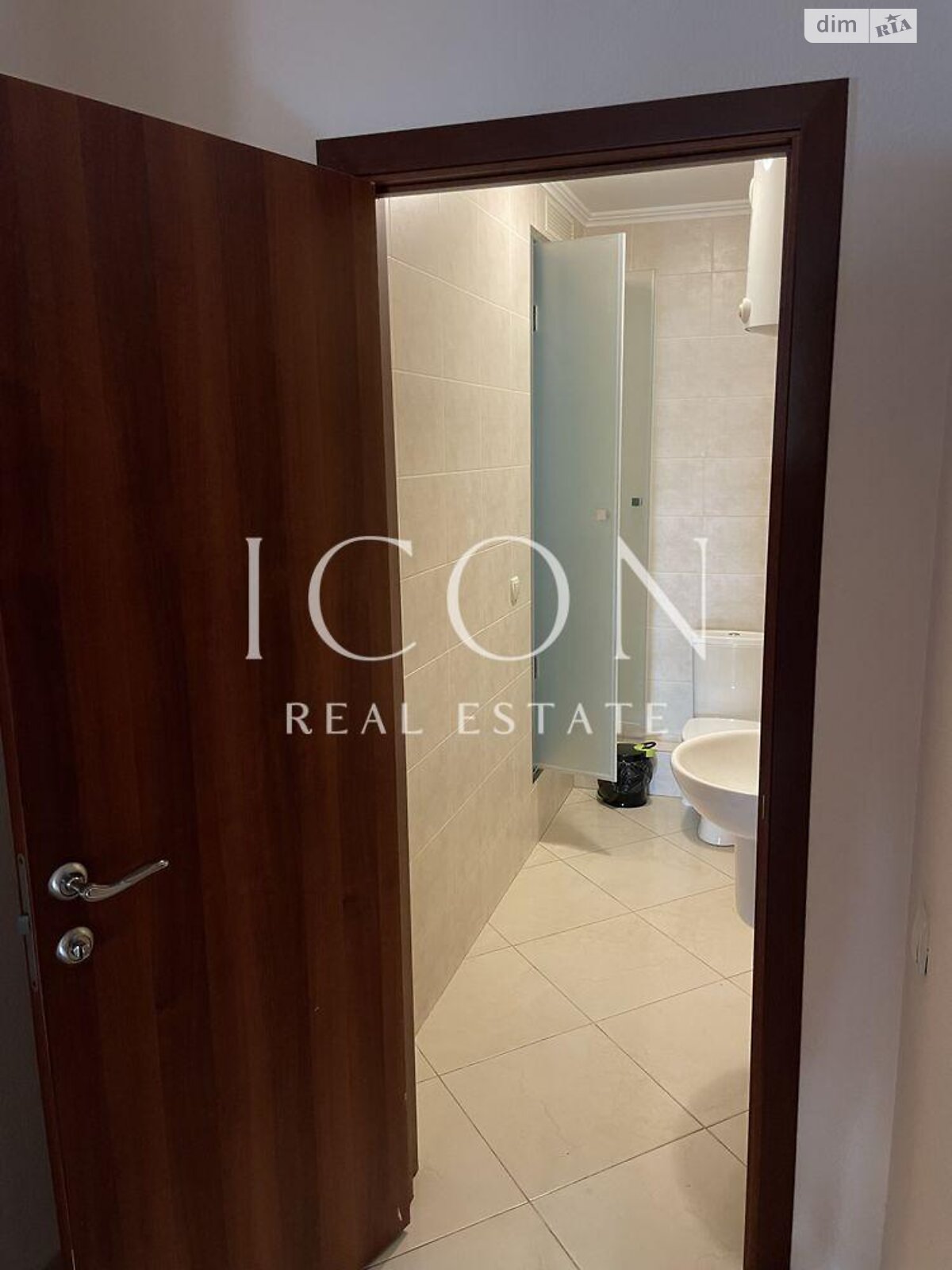 Аренда офисного помещения в Киеве, Павла Тычины проспект 18Б, помещений - 1, этаж - 25 фото 1 Аренда офисного помещения в Киеве, Павла Тычины проспект 18Б, помещений - 1, этаж - 25 фото 1