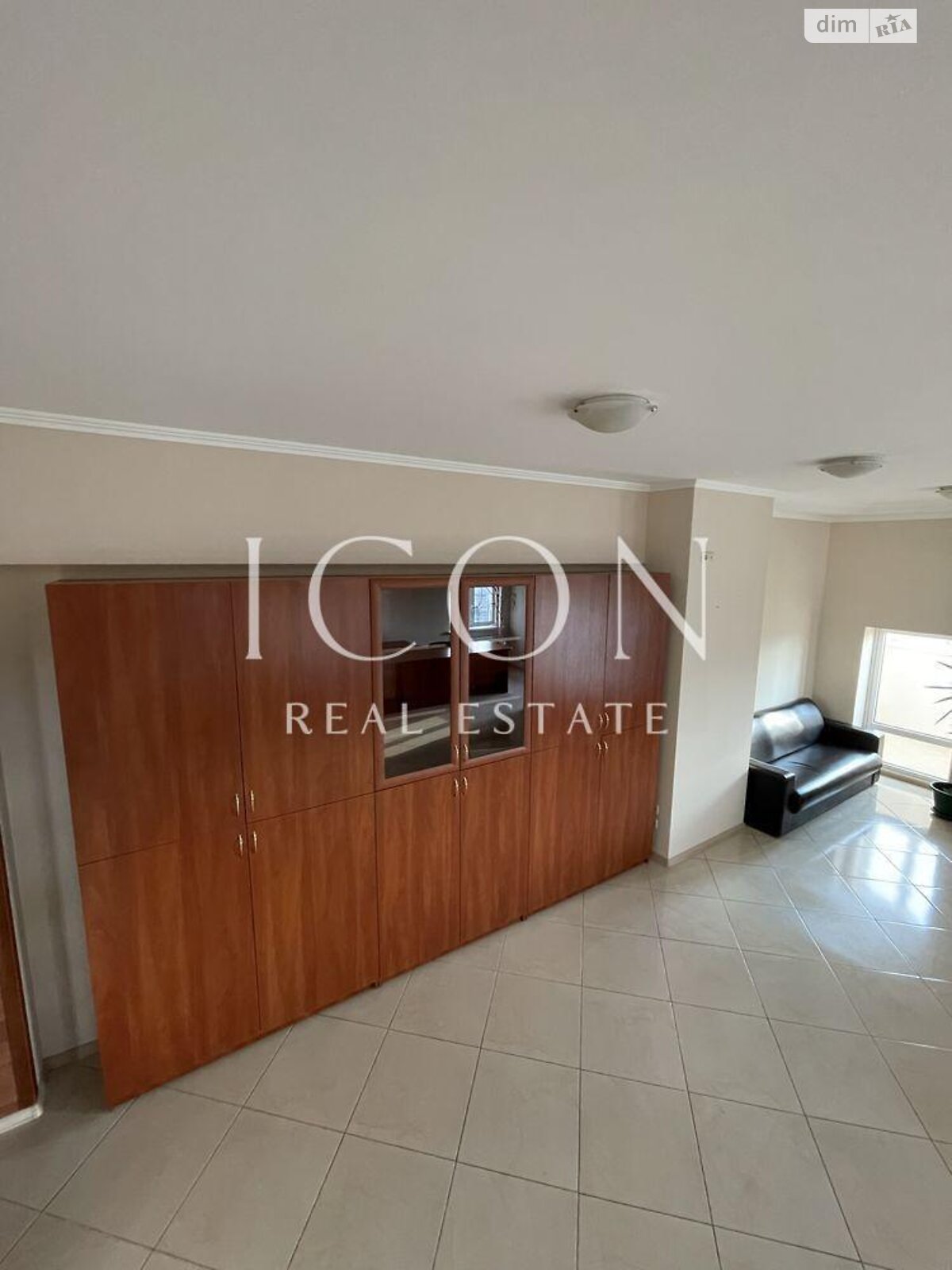 Аренда офисного помещения в Киеве, Павла Тычины проспект 18Б, помещений - 1, этаж - 25 фото 1 Аренда офисного помещения в Киеве, Павла Тычины проспект 18Б, помещений - 1, этаж - 25 фото 1