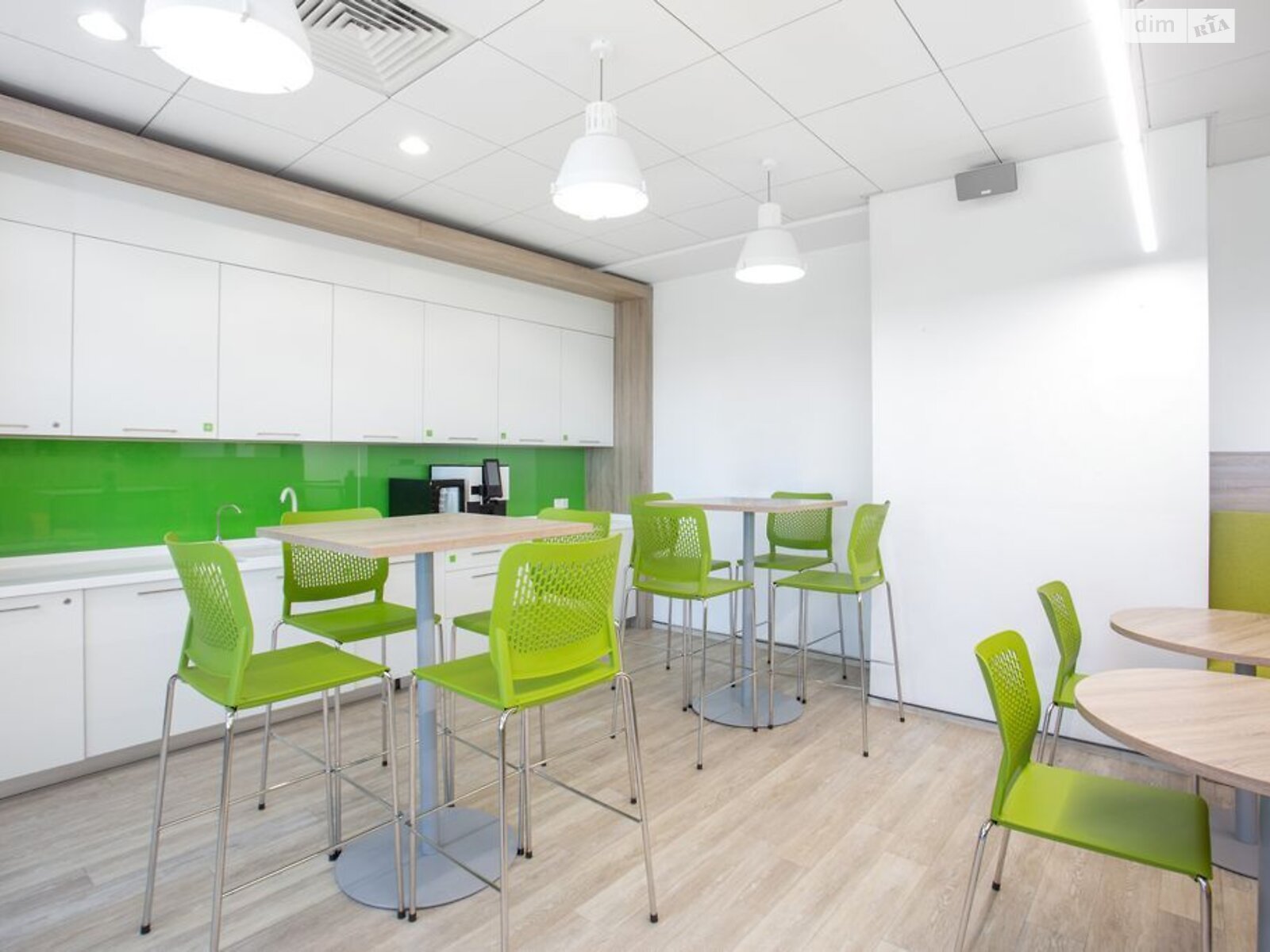 Аренда офисного помещения в Киеве, Павла Тычины проспект, помещений -, этаж - 4 фото 1