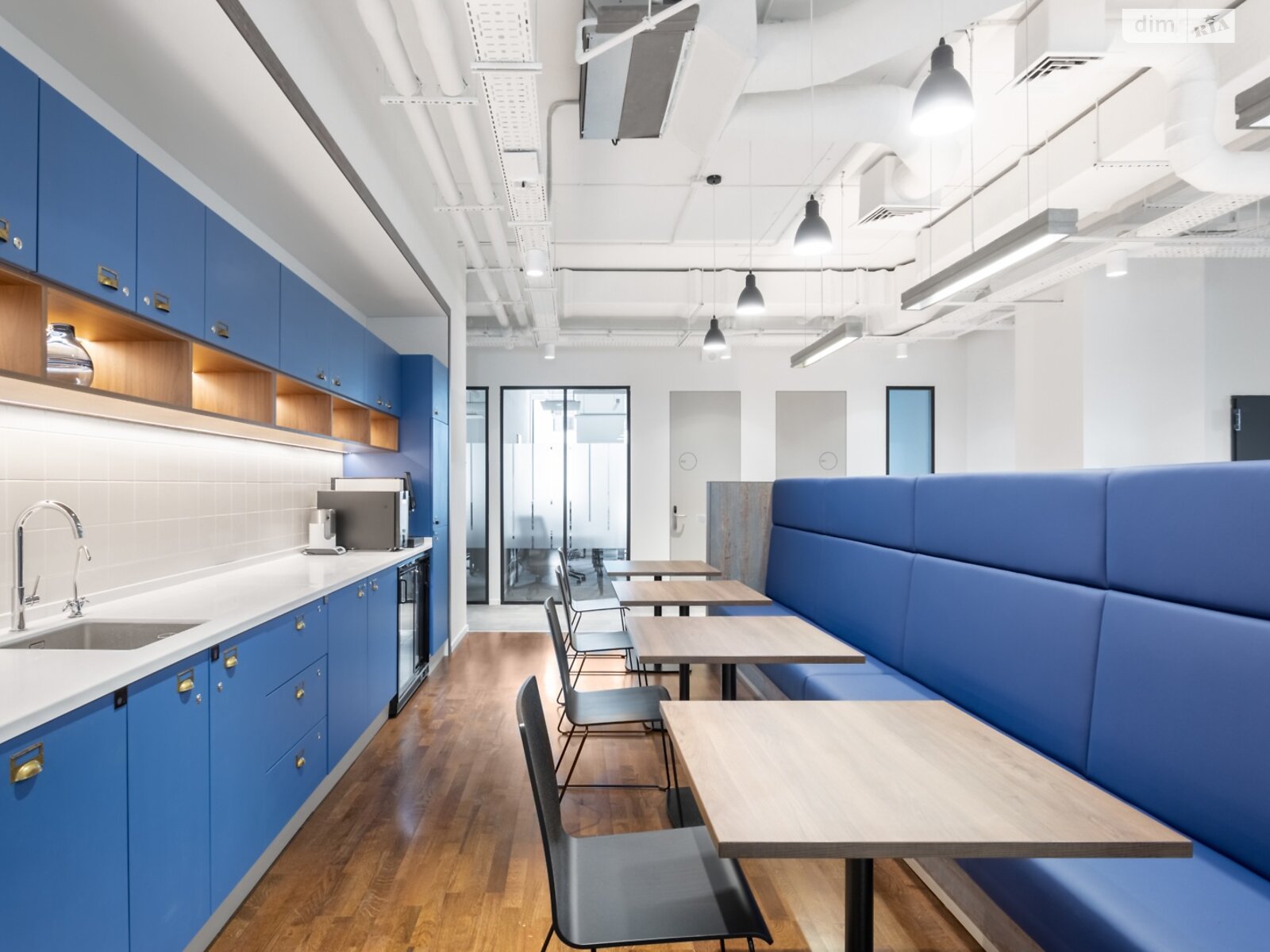 Аренда офисного помещения в Киеве, Берестейский (Победы) проспект 53, помещений -, этаж - 4 фото 1 Аренда офисного помещения в Киеве, Берестейский (Победы) проспект 53, помещений -, этаж - 4 фото 1