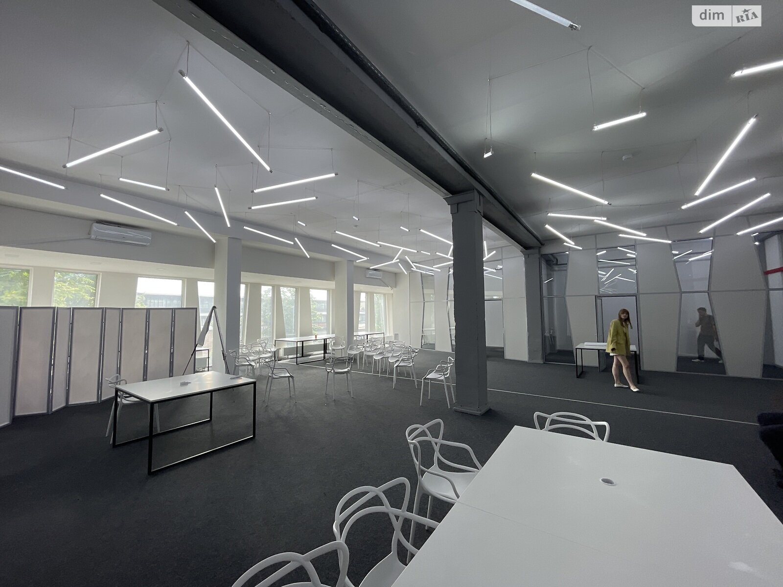 Аренда офисного помещения в Киеве, Васильковская улица 30, помещений - 3, этаж - 3 фото 1 Аренда офисного помещения в Киеве, Васильковская улица 30, помещений - 3, этаж - 3 фото 1