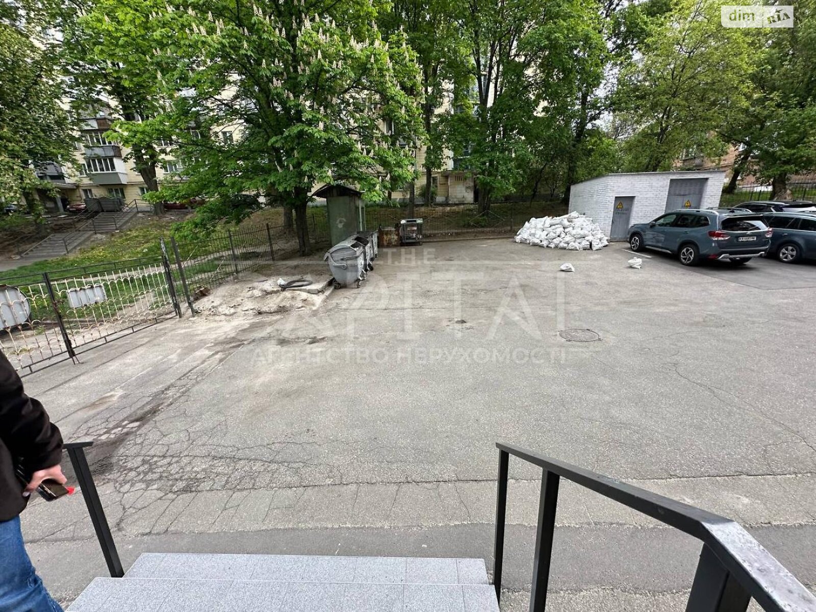 Аренда офисного помещения в Киеве, Голосеевский (40-летия Октября) проспект 93, помещений - 5, этаж - 1 фото 1 Аренда офисного помещения в Киеве, Голосеевский (40-летия Октября) проспект 93, помещений - 5, этаж - 1 фото 1