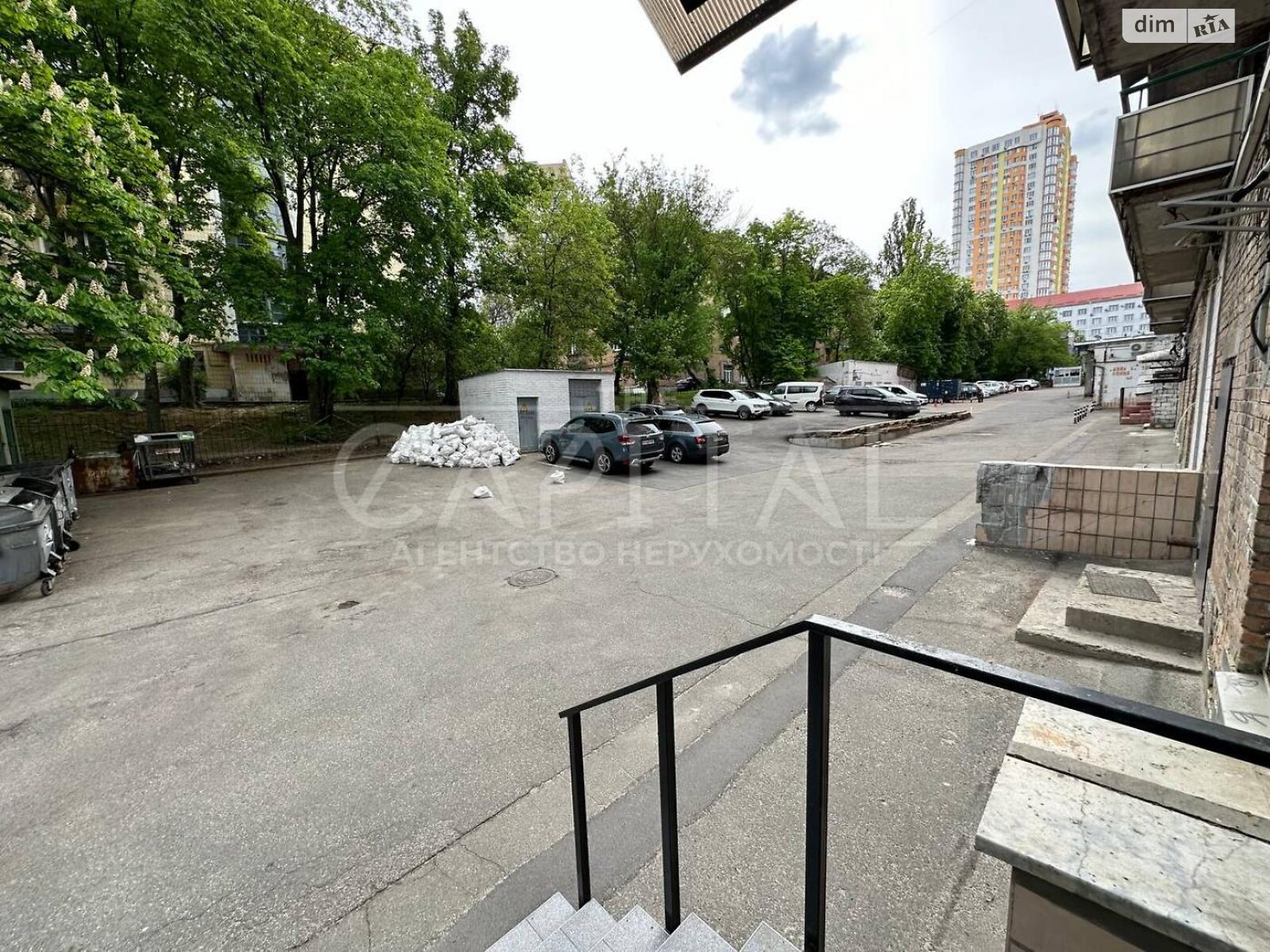 Аренда офисного помещения в Киеве, Голосеевский (40-летия Октября) проспект 93, помещений - 5, этаж - 1 фото 1 Аренда офисного помещения в Киеве, Голосеевский (40-летия Октября) проспект 93, помещений - 5, этаж - 1 фото 1