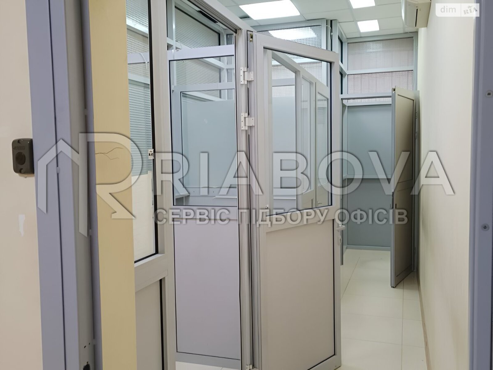 Аренда офисного помещения в Киеве, 40-летия Октября проспект, помещений - 1, этаж - 1 фото 1