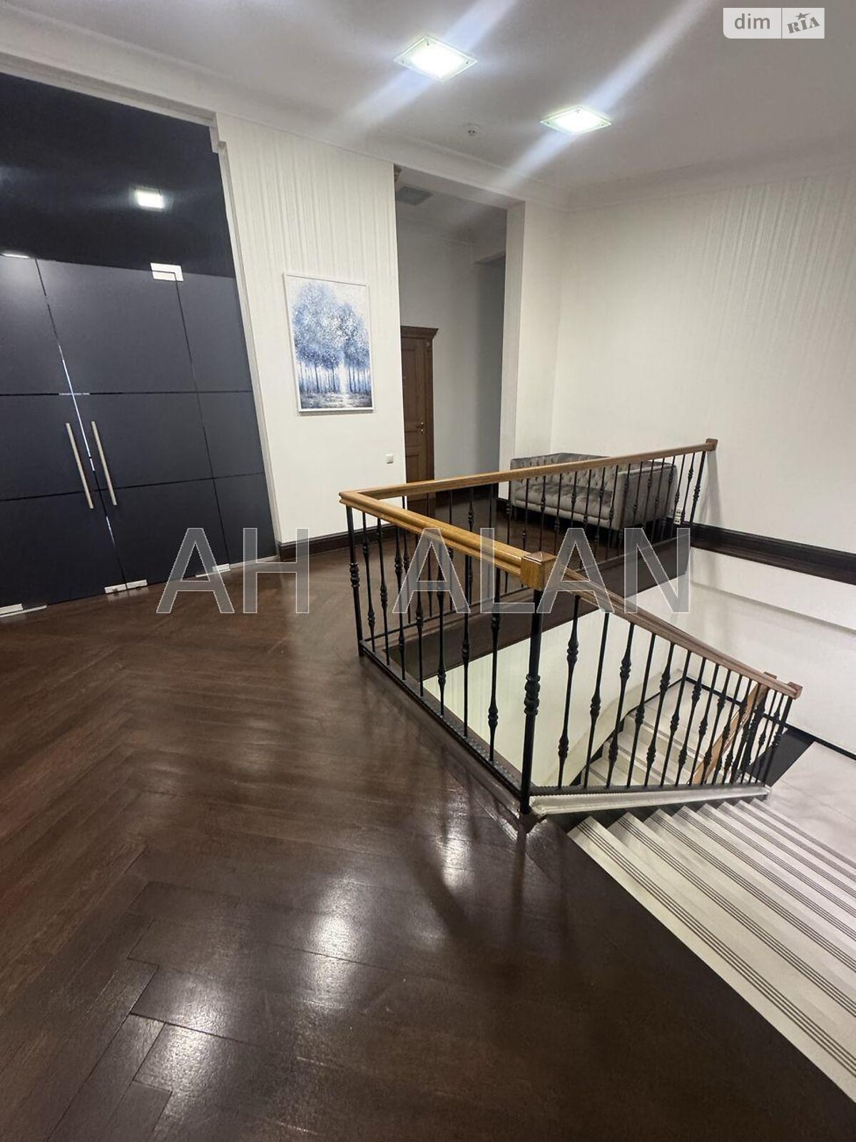 Аренда офисного помещения в Киеве, Жилянская улица, помещений - 22, этаж - 1 фото 1 Аренда офисного помещения в Киеве, Жилянская улица, помещений - 22, этаж - 1 фото 1