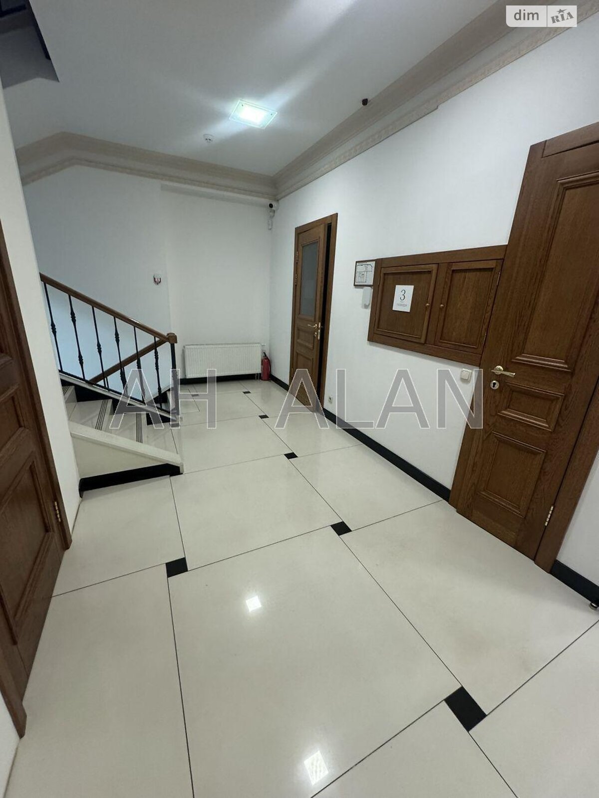 Аренда офисного помещения в Киеве, Жилянская улица, помещений - 22, этаж - 1 фото 1 Аренда офисного помещения в Киеве, Жилянская улица, помещений - 22, этаж - 1 фото 1