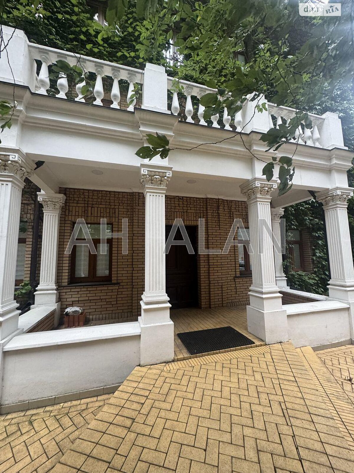 Аренда офисного помещения в Киеве, Жилянская улица, помещений - 22, этаж - 1 фото 1 Аренда офисного помещения в Киеве, Жилянская улица, помещений - 22, этаж - 1 фото 1