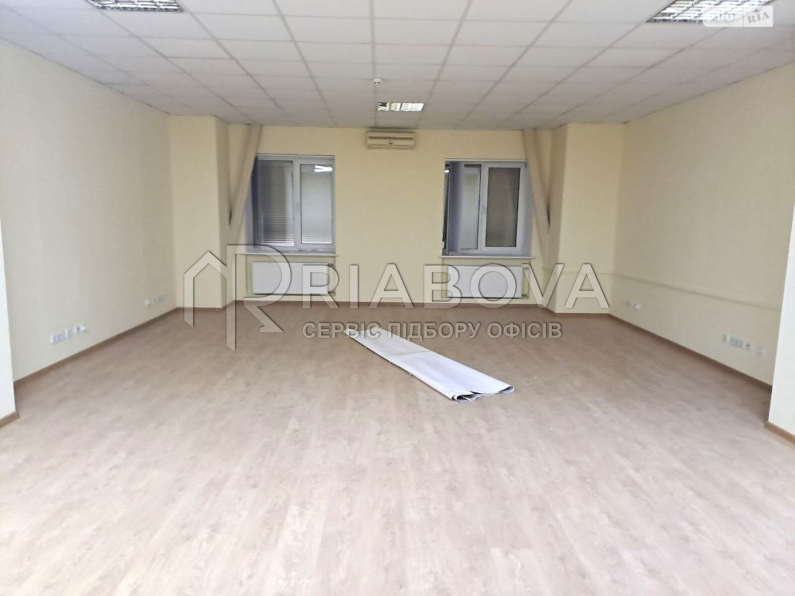 Аренда офисного помещения в Киеве, Казацкая улица, помещений -, этаж - 1 фото 1 Аренда офисного помещения в Киеве, Казацкая улица, помещений -, этаж - 1 фото 1