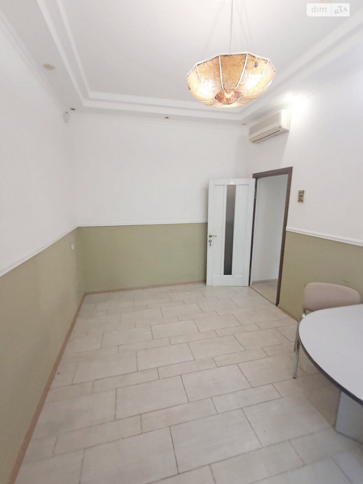Оренда офісного приміщення в Києві, Володимирська вулиця, приміщень - 2, поверх - 1 фото 1 Оренда офісного приміщення в Києві, Володимирська вулиця, приміщень - 2, поверх - 1 фото 1