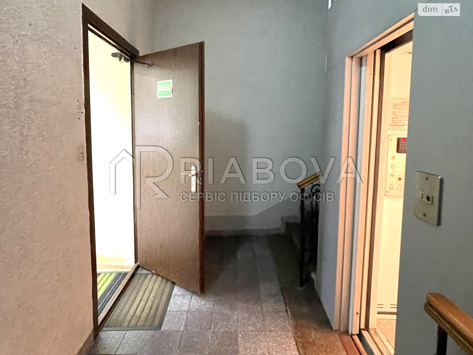 Оренда офісного приміщення в Києві, Володимирська вулиця, приміщень -, поверх - 3 фото 1 Оренда офісного приміщення в Києві, Володимирська вулиця, приміщень -, поверх - 3 фото 1