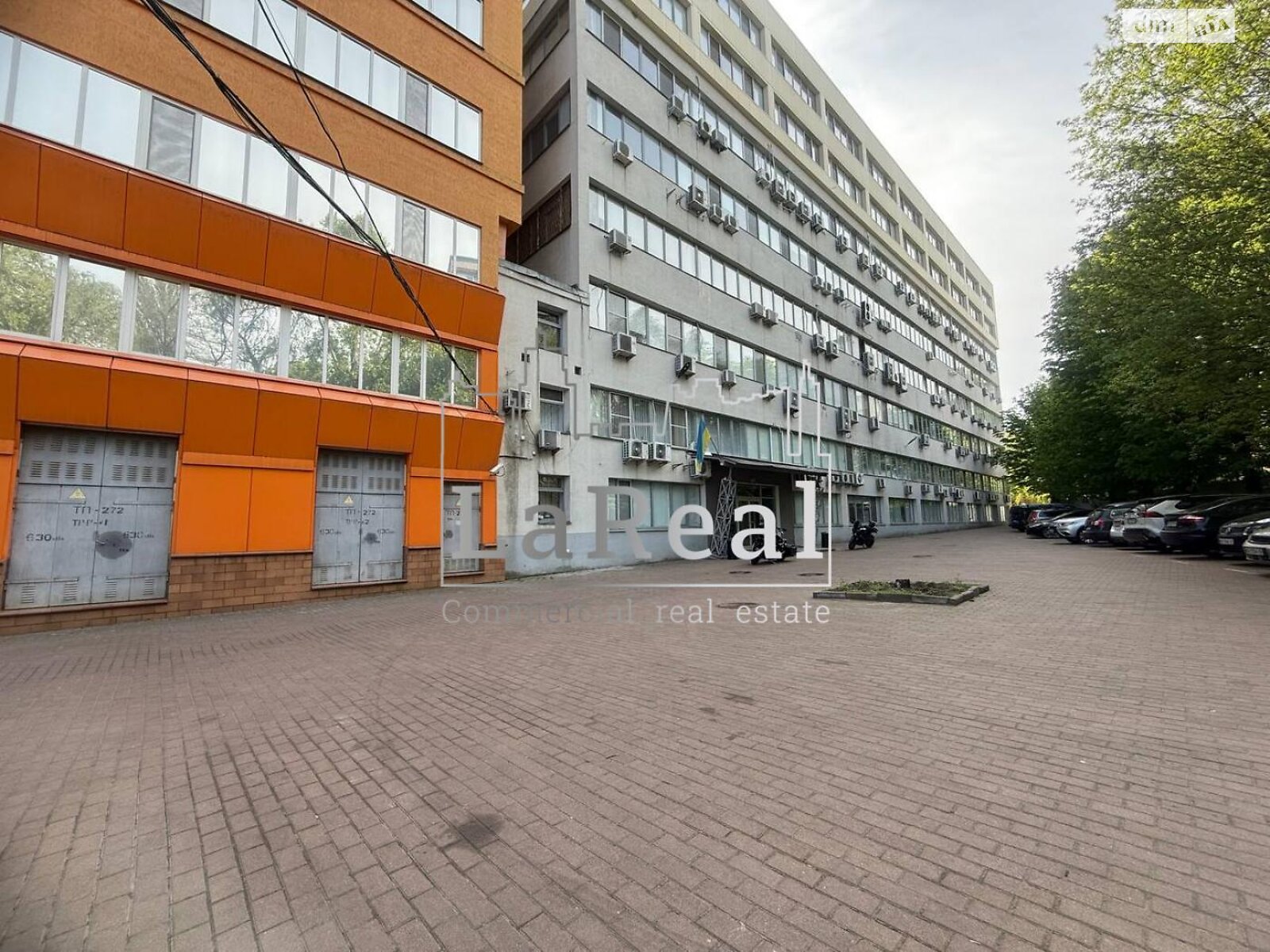 Аренда офисного помещения в Киеве, Крещатик улица, помещений - 14, этаж - 8 фото 1 Аренда офисного помещения в Киеве, Крещатик улица, помещений - 14, этаж - 8 фото 1