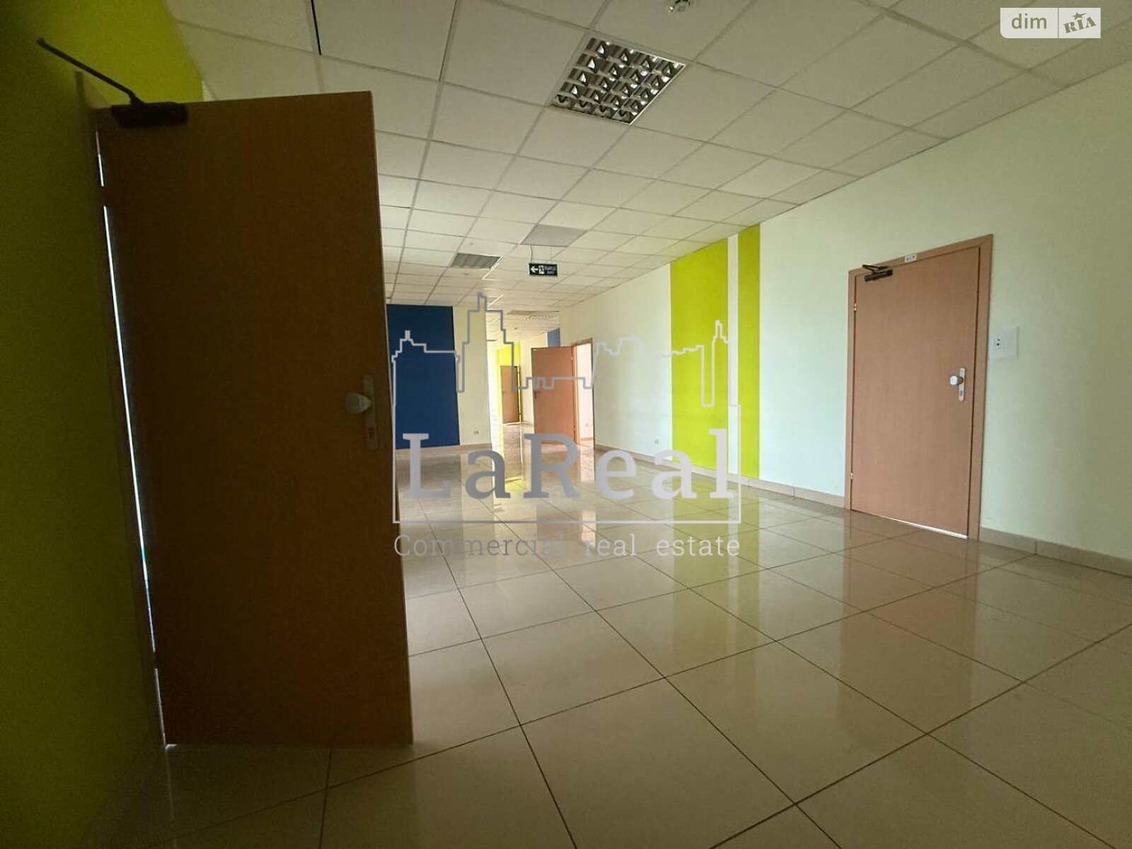 Аренда офисного помещения в Киеве, Крещатик улица, помещений - 14, этаж - 8 фото 1 Аренда офисного помещения в Киеве, Крещатик улица, помещений - 14, этаж - 8 фото 1