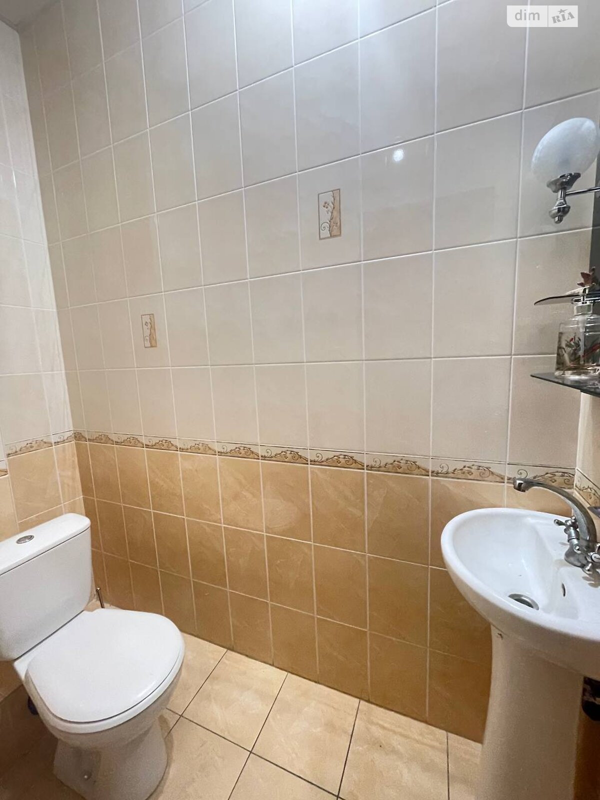 Аренда офисного помещения в Киеве, Николая Галего улица 5, помещений -, этаж - 1 фото 1