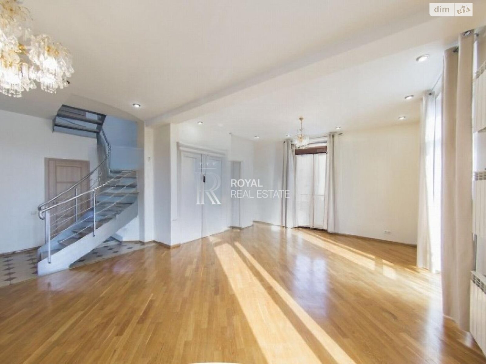 Аренда офисного помещения в Киеве, Крещатик улица, помещений - 4, этаж - 8 фото 1 Аренда офисного помещения в Киеве, Крещатик улица, помещений - 4, этаж - 8 фото 1