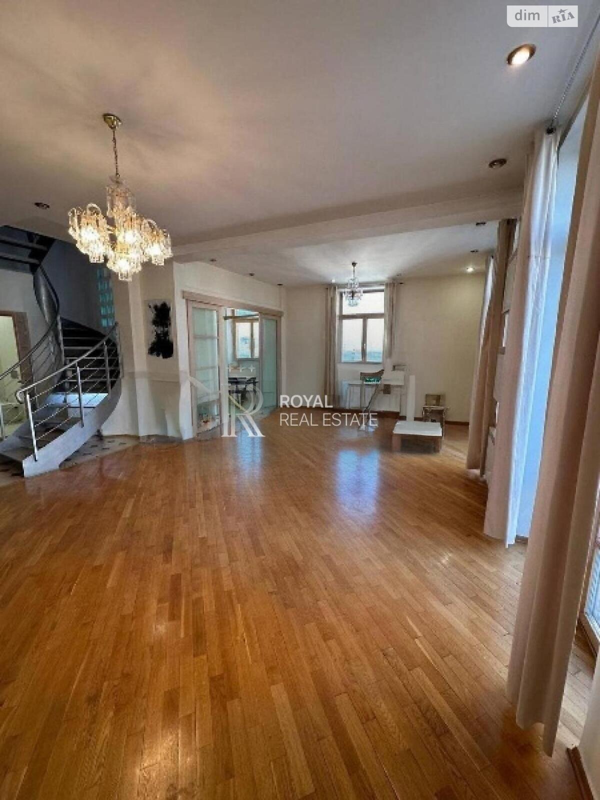 Аренда офисного помещения в Киеве, Крещатик улица, помещений - 4, этаж - 8 фото 1 Аренда офисного помещения в Киеве, Крещатик улица, помещений - 4, этаж - 8 фото 1