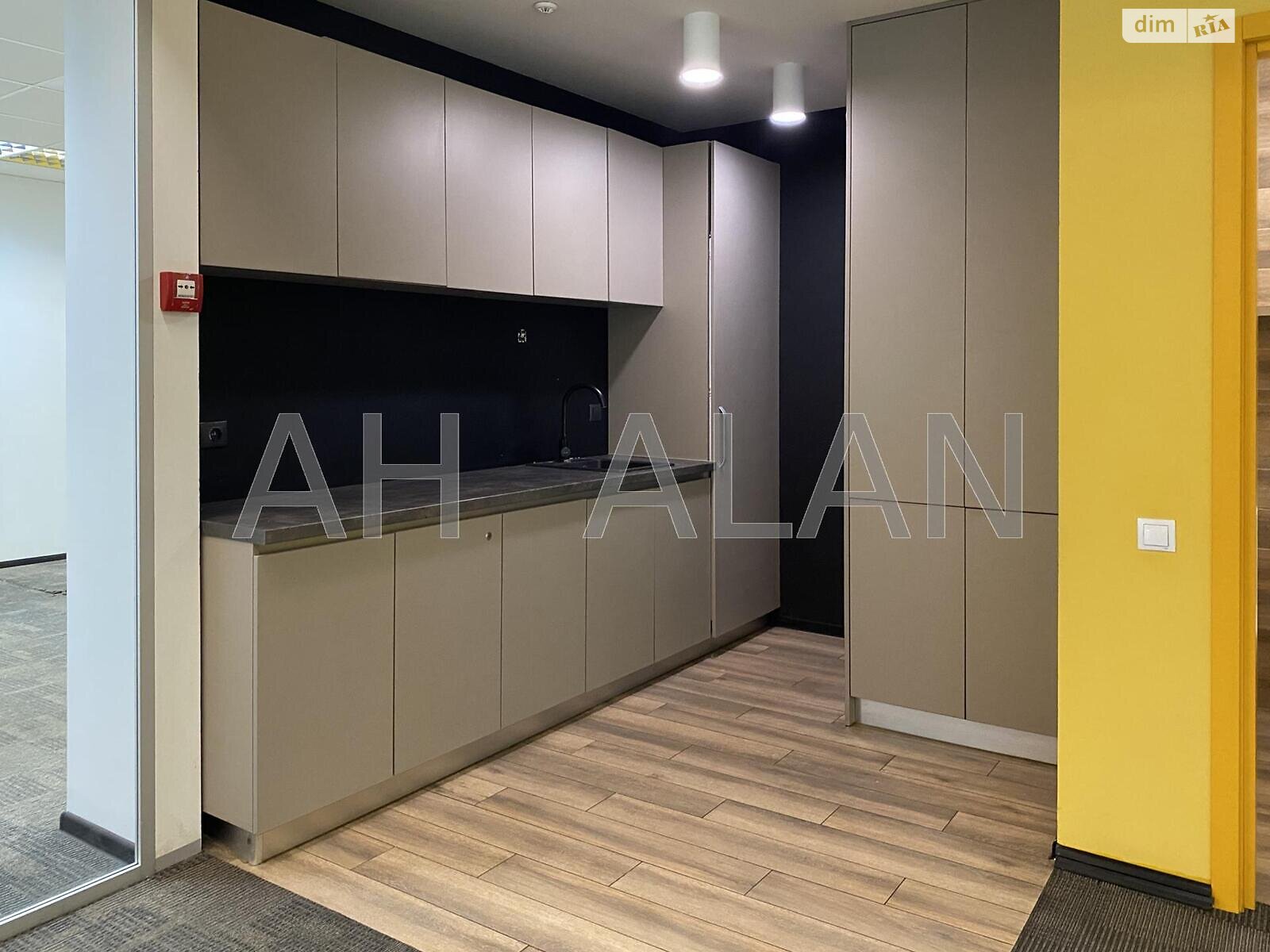 Аренда офисного помещения в Киеве, Николая Пимоненко улица 13, помещений -, этаж - 1 фото 1