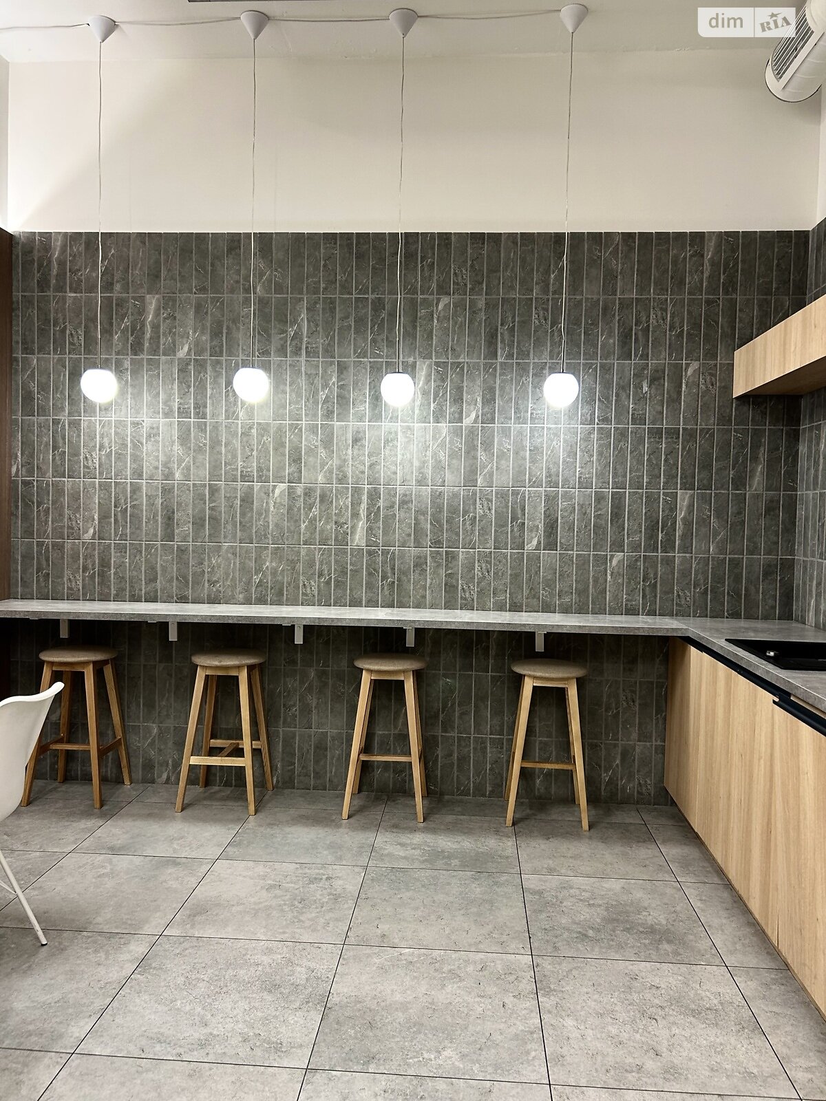 Аренда офисного помещения в Киеве, Сечевых Стрельцов (Артема) улица 44А, помещений - 5, этаж - 2 фото 1