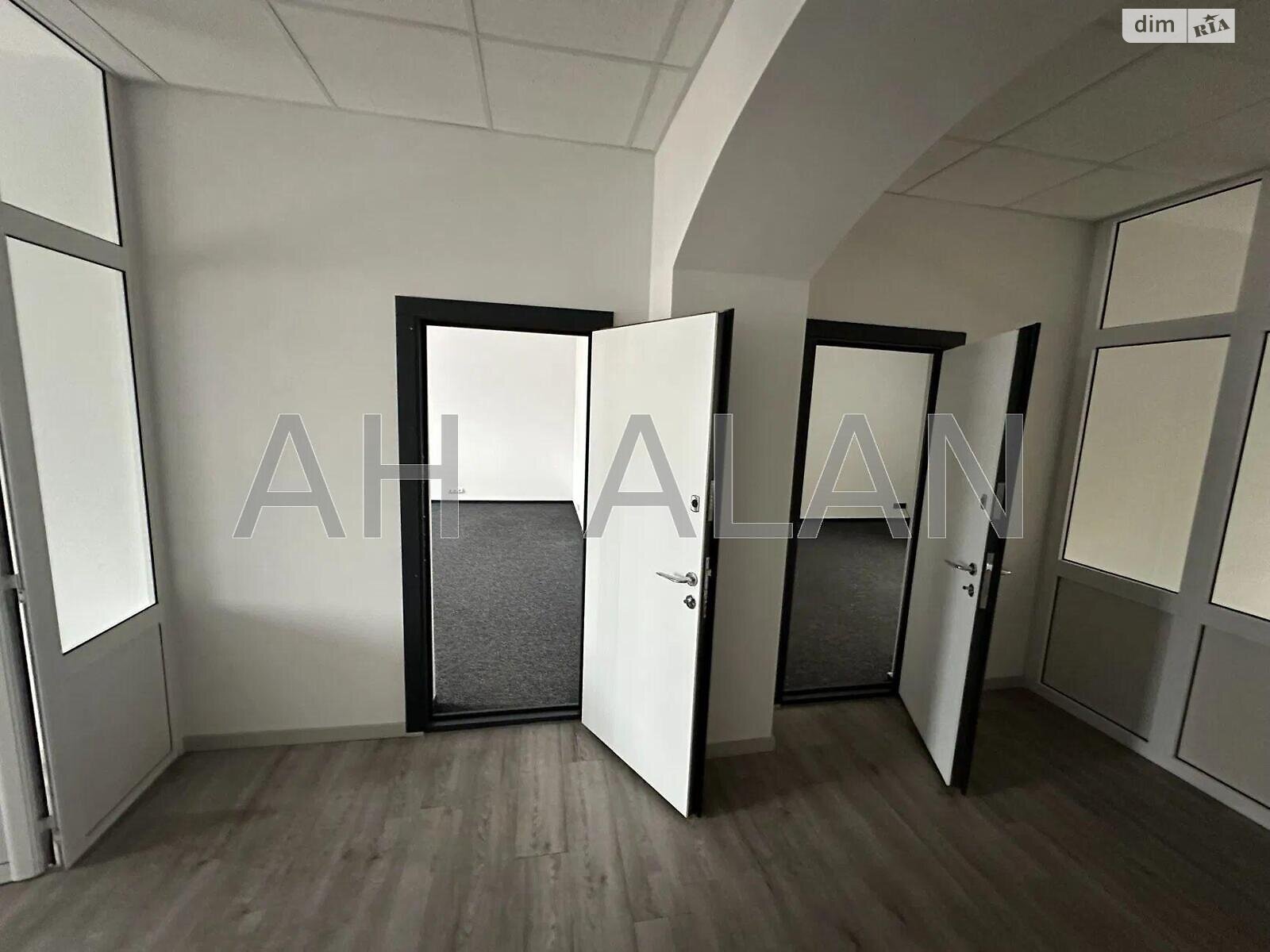 Аренда офисного помещения в Киеве, Сечевых Стрельцов (Артема) улица 37/41, помещений - 4, этаж - 2 фото 1