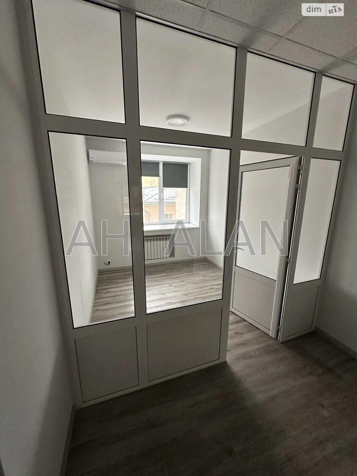 Аренда офисного помещения в Киеве, Сечевых Стрельцов (Артема) улица 37/41, помещений - 4, этаж - 2 фото 1