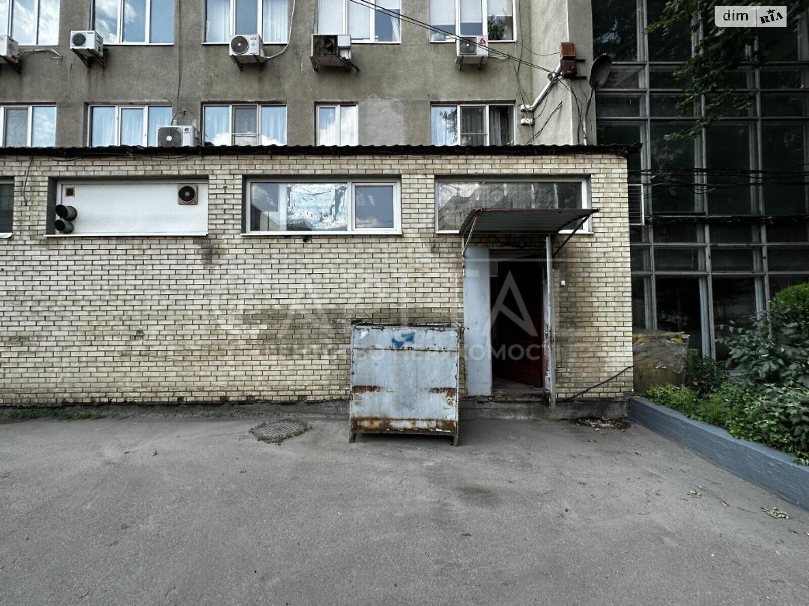 Аренда офисного помещения в Киеве, Куреневская улица 1, помещений - 5, этаж - 1 фото 1