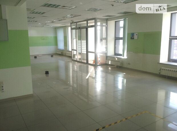Аренда офисного помещения в Киеве, Новоконстантиновская улица 18, помещений - 3, этаж - 1 фото 1 Аренда офисного помещения в Киеве, Новоконстантиновская улица 18, помещений - 3, этаж - 1 фото 1