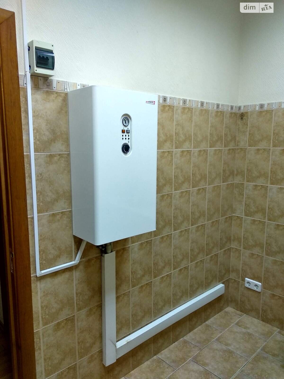 Аренда офисного помещения в Киеве, Митрополита Андрея Шептицкого улица 12, помещений - 3, этаж - 1 фото 1