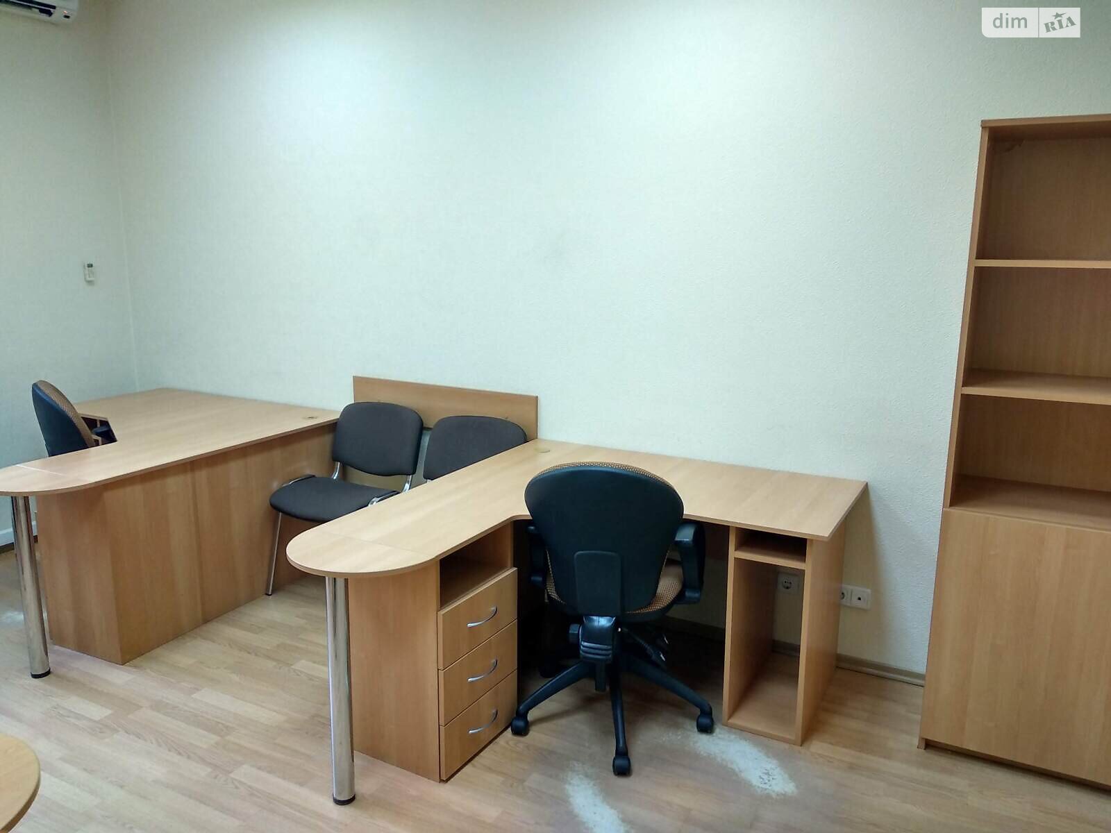 Аренда офисного помещения в Киеве, Митрополита Андрея Шептицкого улица 12, помещений - 3, этаж - 1 фото 1