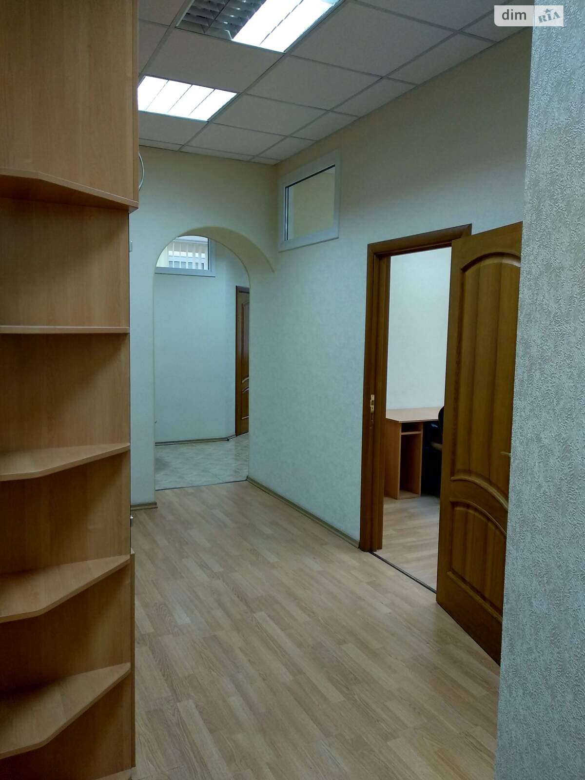 Аренда офисного помещения в Киеве, Митрополита Андрея Шептицкого улица 12, помещений - 3, этаж - 1 фото 1