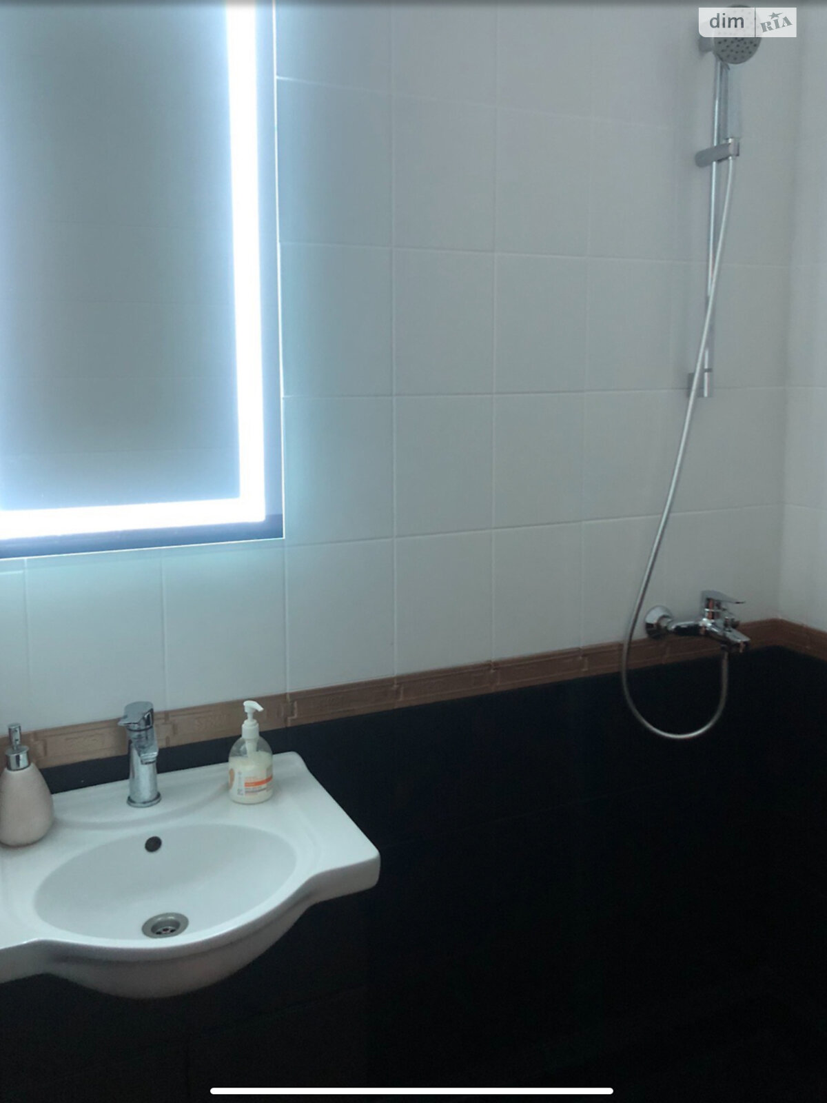 Аренда офисного помещения в Киеве, Раисы Окипной улица 4, помещений - 4, этаж - 1 фото 1