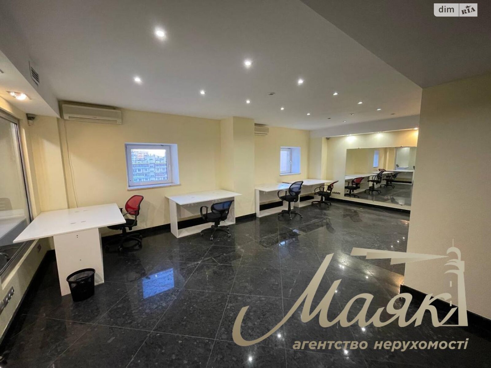 Аренда офисного помещения в Киеве, Раисы Окипной улица 4, помещений - 5, этаж - 9 фото 1 Аренда офисного помещения в Киеве, Раисы Окипной улица 4, помещений - 5, этаж - 9 фото 1