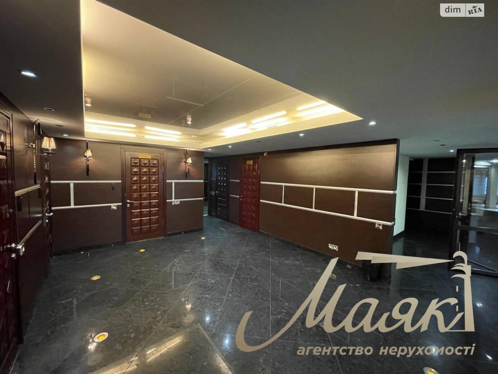 Аренда офисного помещения в Киеве, Раисы Окипной улица 4, помещений - 5, этаж - 9 фото 1 Аренда офисного помещения в Киеве, Раисы Окипной улица 4, помещений - 5, этаж - 9 фото 1