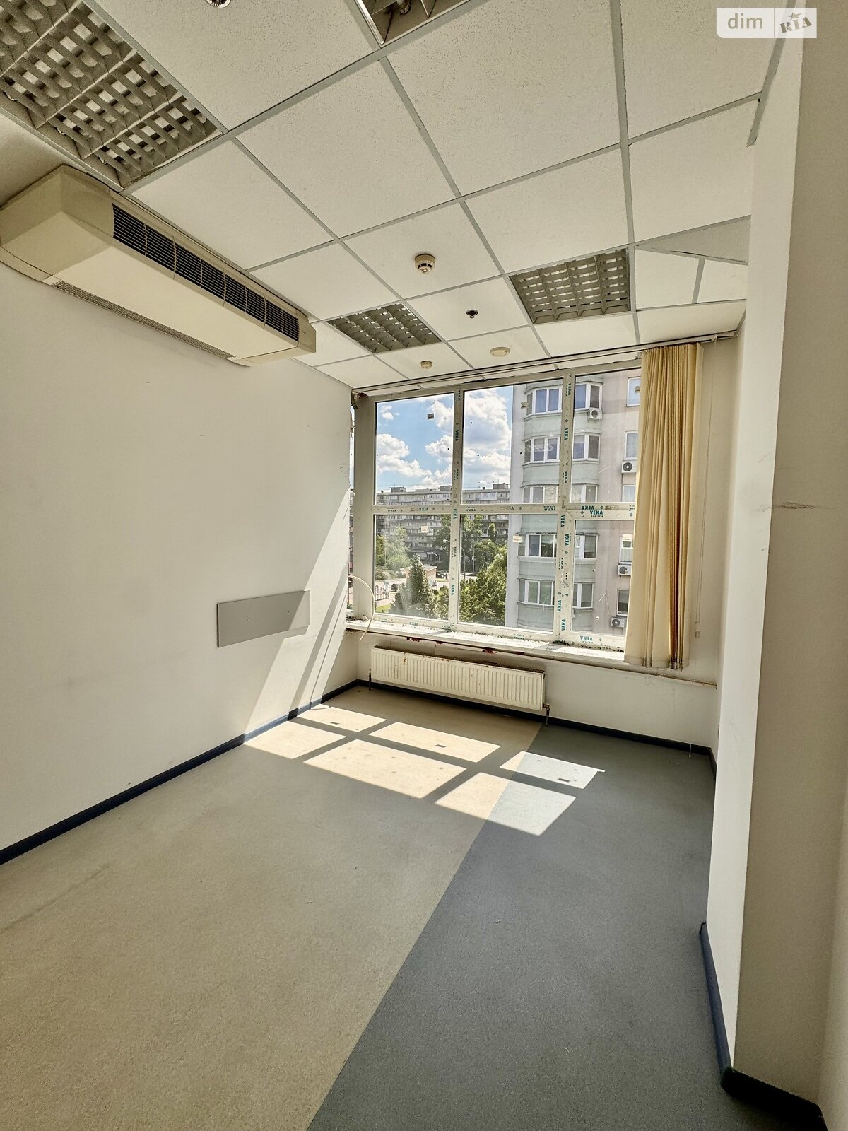 Аренда офисного помещения в Киеве, Раисы Окипной улица 8Б, помещений - 13, этаж - 4 фото 1 Аренда офисного помещения в Киеве, Раисы Окипной улица 8Б, помещений - 13, этаж - 4 фото 1