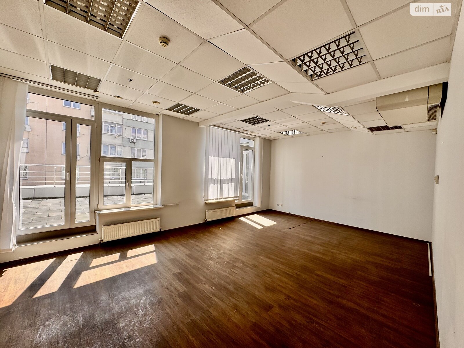 Аренда офисного помещения в Киеве, Раисы Окипной улица 8Б, помещений - 13, этаж - 4 фото 1 Аренда офисного помещения в Киеве, Раисы Окипной улица 8Б, помещений - 13, этаж - 4 фото 1