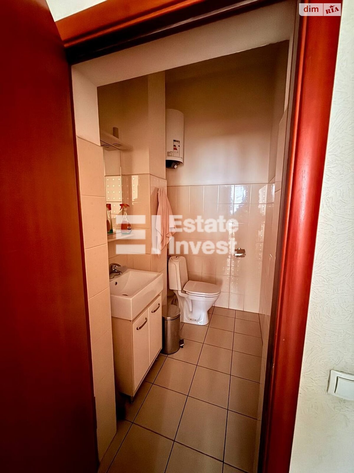 Аренда офисного помещения в Киеве, Раисы Окипной улица 3А, помещений - 5, этаж - 2 фото 1 Аренда офисного помещения в Киеве, Раисы Окипной улица 3А, помещений - 5, этаж - 2 фото 1