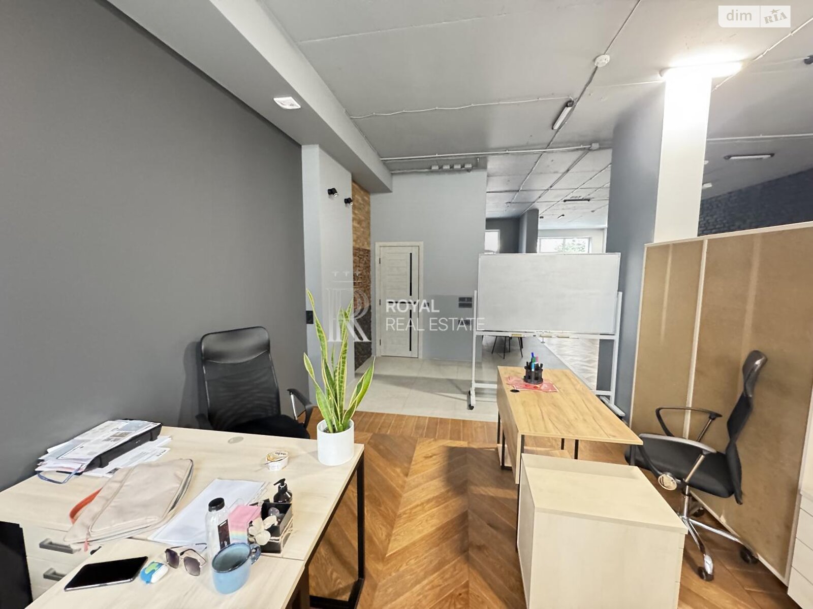 Аренда офисного помещения в Киеве, Лейпцигская улица 13А, помещений - 3, этаж - 1 фото 1 Аренда офисного помещения в Киеве, Лейпцигская улица 13А, помещений - 3, этаж - 1 фото 1